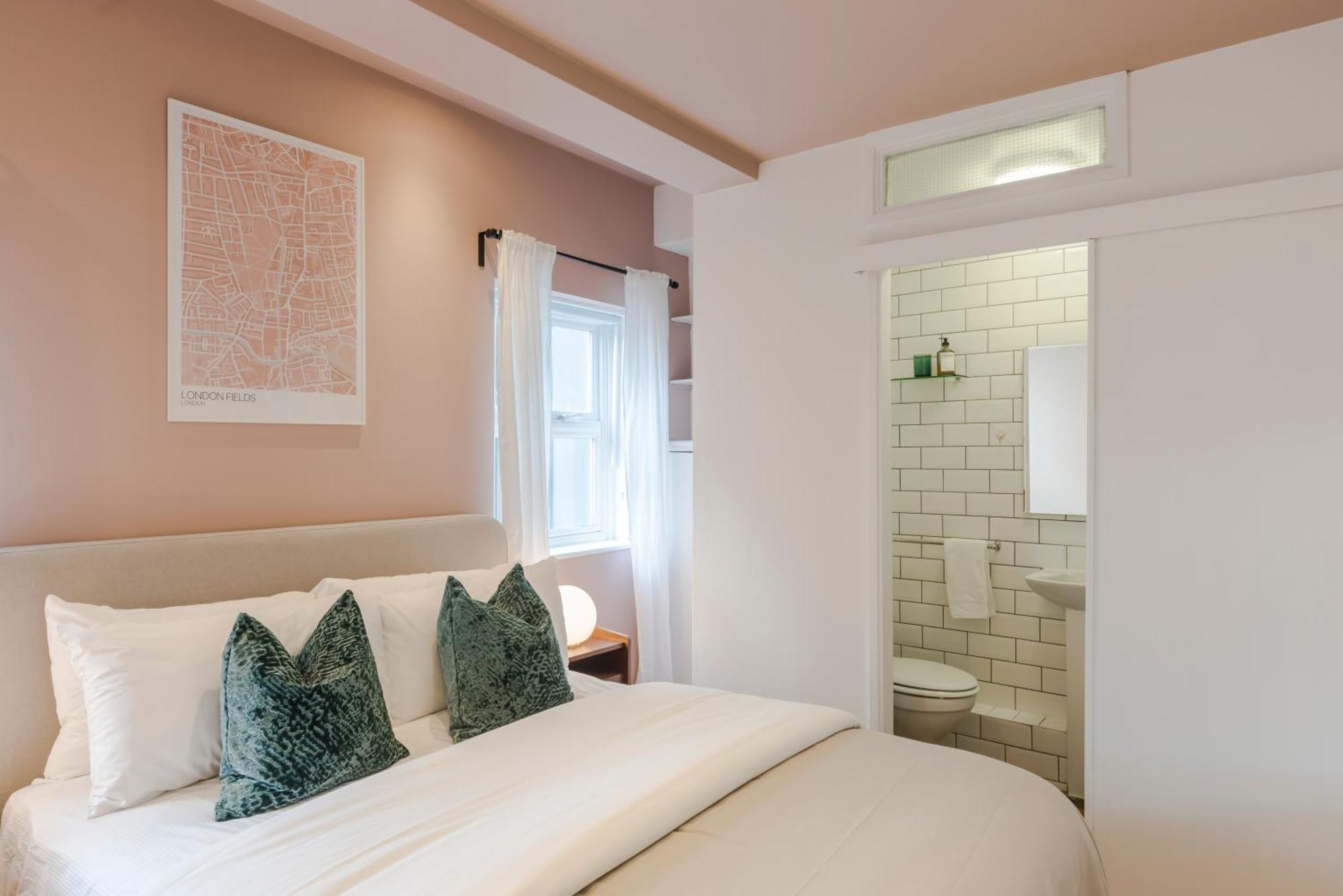 Bijou Flat On Broadway Market London Exterior photo